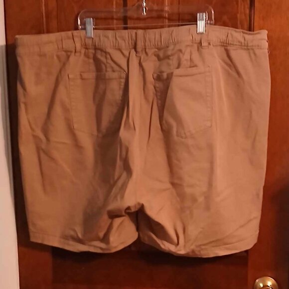 Torrid Lot of 2 Bermuda Pull-On Shorts - Size 28 (5X) (Dark Blue & Khaki) - Picture 4 of 13